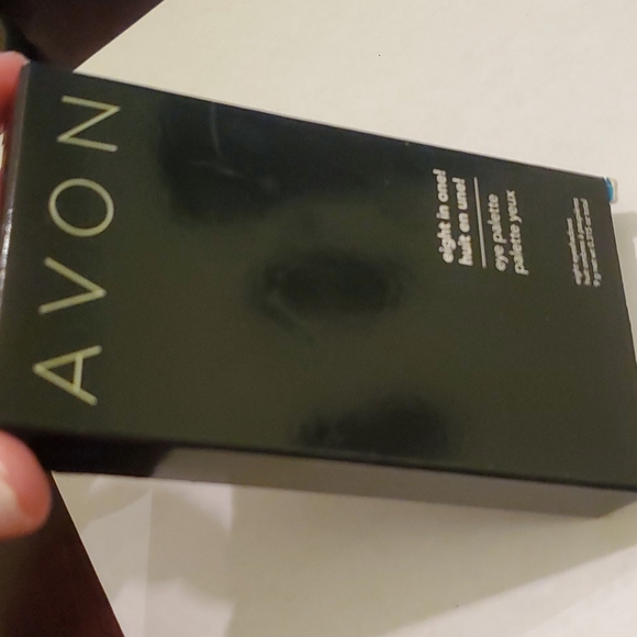 Avon True Color 8-in-1 "Water Colors" Eye Palette Eyeshadow. 💞💕💥💢HOST PICK💞 - Picture 5 of 7